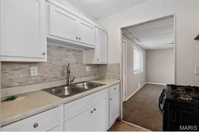 5616 Parchester Drive, Saint Louis, MO 63121 - Photo 14