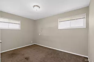 5616 Parchester Dr, Saint Louis, MO 63121 - Photo 12