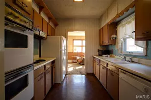 618 S Rock Hill Rd, Webster Groves, MO 63119 - Photo 4