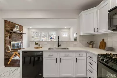 12 Lennox Terrace, Maryland Heights, MO 63043 - Photo 18