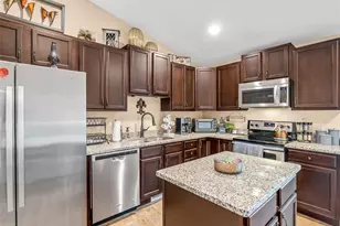 120 Katie Lynn Ct, Wentzville, MO 63385 - Photo 10