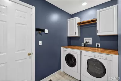 7192 Tournament Drive, Oakville, MO 63129 - Photo 12