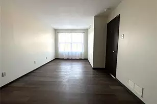 702 Materdie Ln, Florissant, MO 63031 - Photo 18