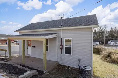 507 McKissock Street, De Soto, MO 63020 - Photo 2