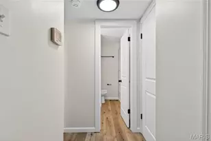 4392 Chateau De Ville Dr, Saint Louis, MO 63129 - Photo 12