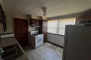7046 Manette Dr, Saint Louis, MO 63136 - Photo 10