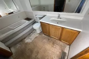 2074 Duclair Pkwy, Saint Charles, MO 63303 - Photo 16