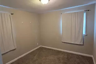 945 Edgehill Dr, Ferguson, MO 63135 - Photo 14