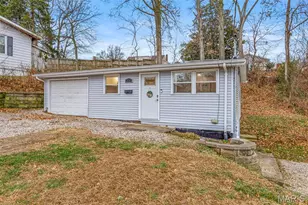 399 N 4th St, Saint Genevieve, MO 63670 - Photo 2