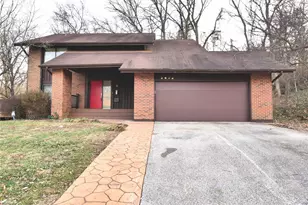 3652 Knollstone Dr, Saint Louis, MO 63135 - Photo 1