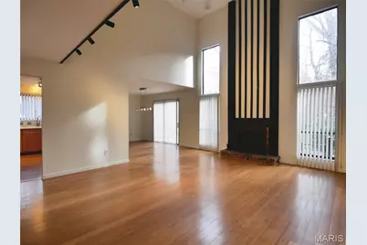 3652 Knollstone Drive, Saint Louis, MO 63135 - Photo 2