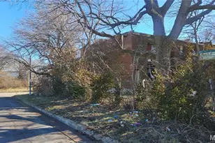 1727 N Leffingwell Ave, Saint Louis, MO 63106 - Photo 2