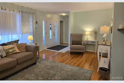 11706 Holly Springs Drive, Unincorporated, MO 63146 - Photo 2