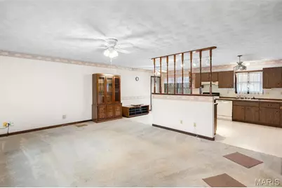 709 Ron Avenue, Washington, MO 63090 - Photo 2