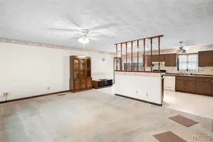 709 Ron Ave, Washington, MO 63090 - Photo 2