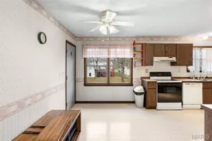 709 Ron Ave, Washington, MO 63090 - Photo 4