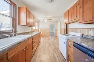 203 Debbie Ln, Cuba, MO 65453 - Photo 10