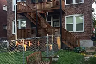 4951 Magnolia Ave, Saint Louis, MO 63139 - Photo 4