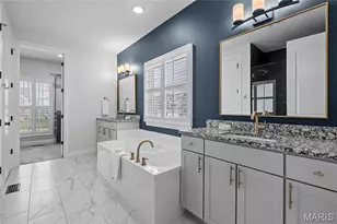 920 Thorn Crown Ct, Kirkwood, MO 63122 - Photo 22