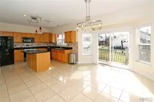 2352 The Courts Dr, Chesterfield, MO 63017 - Photo 14