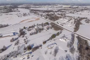 21 Green Valley Dr, Elsberry, MO 63343 - Photo 24