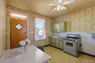 3979 Burgen Ave, Saint Louis, MO 63116 - Photo 10