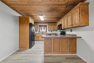 20560 Normandy Dr, Lebanon, MO 65536 - Photo 12