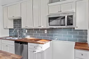 10500 Prestwick Dr, Glasgow Village, MO 63137 - Photo 14