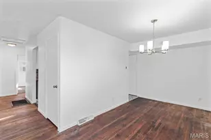 10500 Prestwick Dr, Glasgow Village, MO 63137 - Photo 10