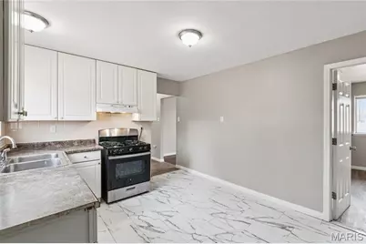 1035 Kostka Lane, Florissant, MO 63031 - Photo 6