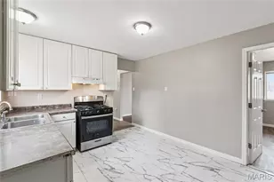 1035 Kostka Ln, Florissant, MO 63031 - Photo 6