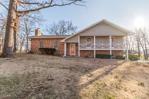 20164 SW Oakwood Dr, Lebanon, MO 65536 - Photo 2
