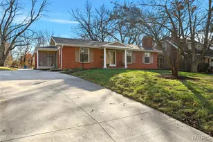 426 Darst Rd, Ferguson, MO 63135 - Photo 2