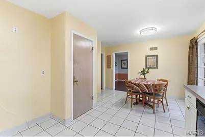 426 Darst Road, Ferguson, MO 63135 - Photo 12