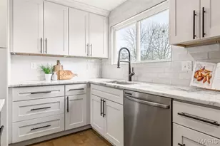 304 Shady Meadows Dr, Saint Louis, MO 63011 - Photo 18