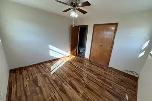 3020 Sycamore St, Cuba, MO 65453 - Photo 8
