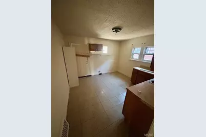 6120 Bircher Street, Pine Lawn, MO 63120 - Photo 6