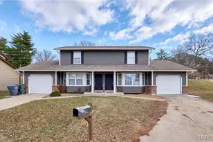 340-342 Della Dr, Saint Peters, MO 63376 - Photo 1