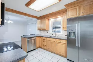 615 Reavis Barracks Rd, Saint Louis, MO 63125 - Photo 8