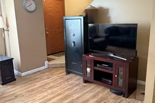 9734 Raintree Village Dr, Hillsboro, MO 63050 - Photo 6