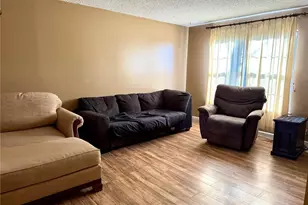 9734 Raintree Village Dr, Hillsboro, MO 63050 - Photo 4