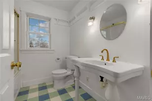 9 Holly Dr, Webster Groves, MO 63119 - Photo 18