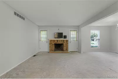 10381 Oxford Hill Drive #6, Saint Louis, MO 63146 - Photo 2