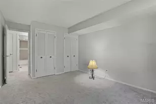 10381 Oxford Hill Dr, Saint Louis, MO 63146 - Photo 14