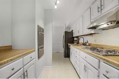 10381 Oxford Hill Drive #6, Saint Louis, MO 63146 - Photo 8