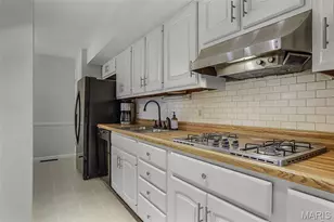 10381 Oxford Hill Dr, Saint Louis, MO 63146 - Photo 10