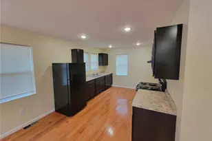 222 S Barat Ave, Ferguson, MO 63135 - Photo 6