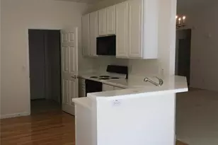 16 Bayswater Rd, Saint Louis, MO 63128 - Photo 8