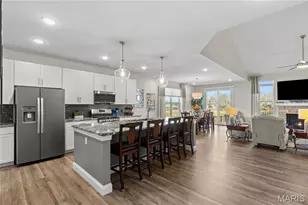 145 Royal Inverness Pkwy, Dardenne Prairie, MO 63368 - Photo 4