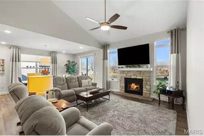 145 Royal Inverness Parkway, Dardenne Prairie, MO 63368 - Photo 2